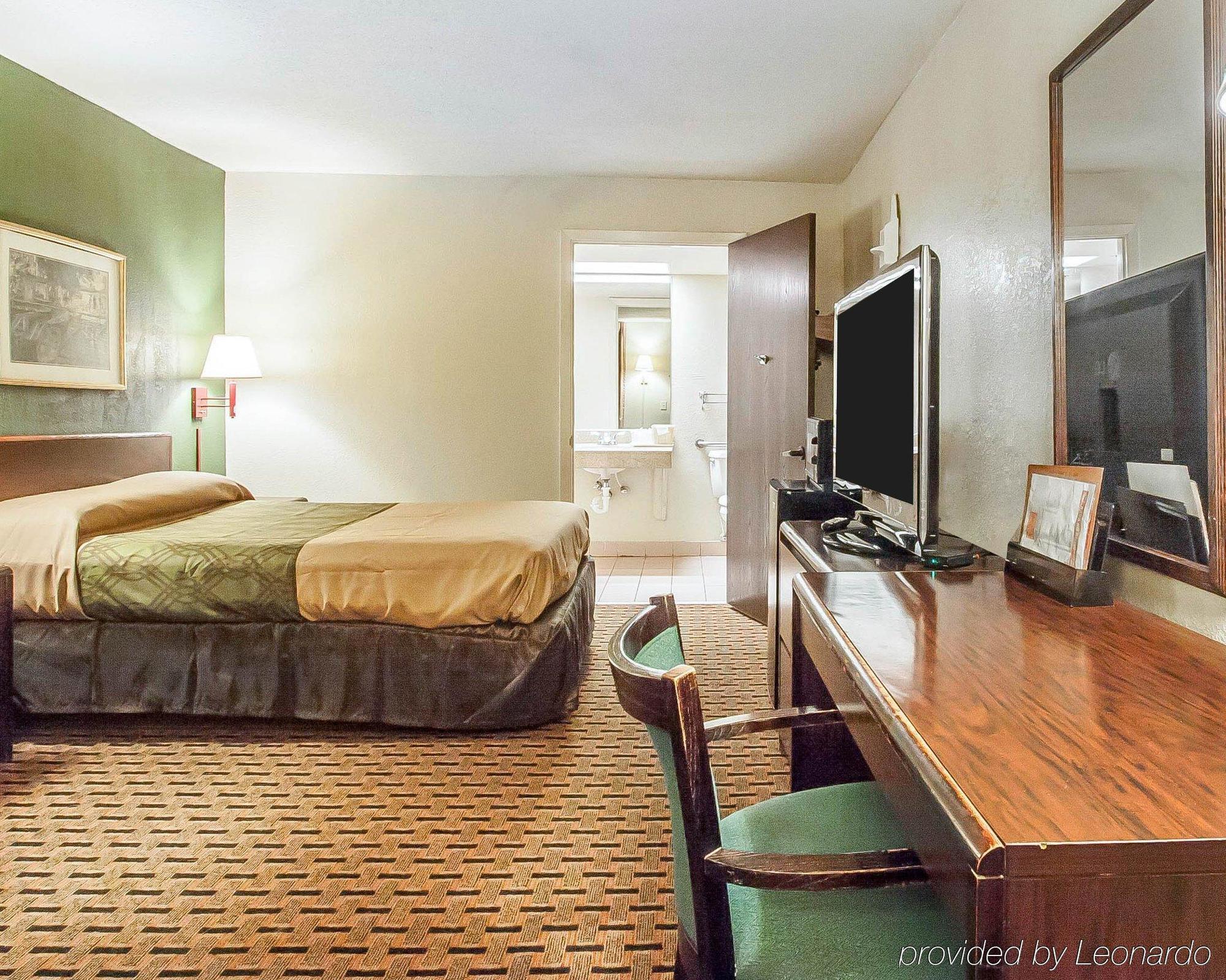 Econo Lodge - Oxmoor Birmingham  Kültér fotó